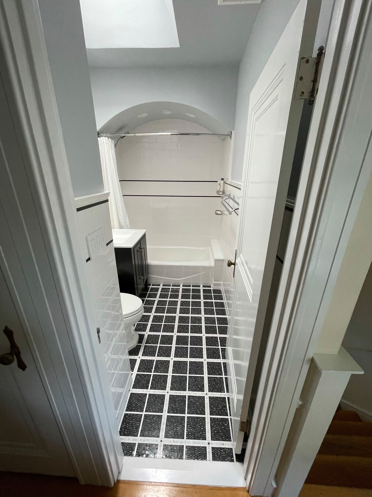 Art Deco Guest Bath