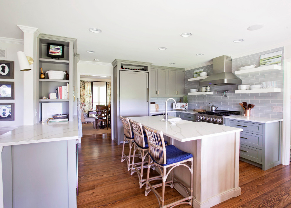 Transitional home design photo in Atlanta