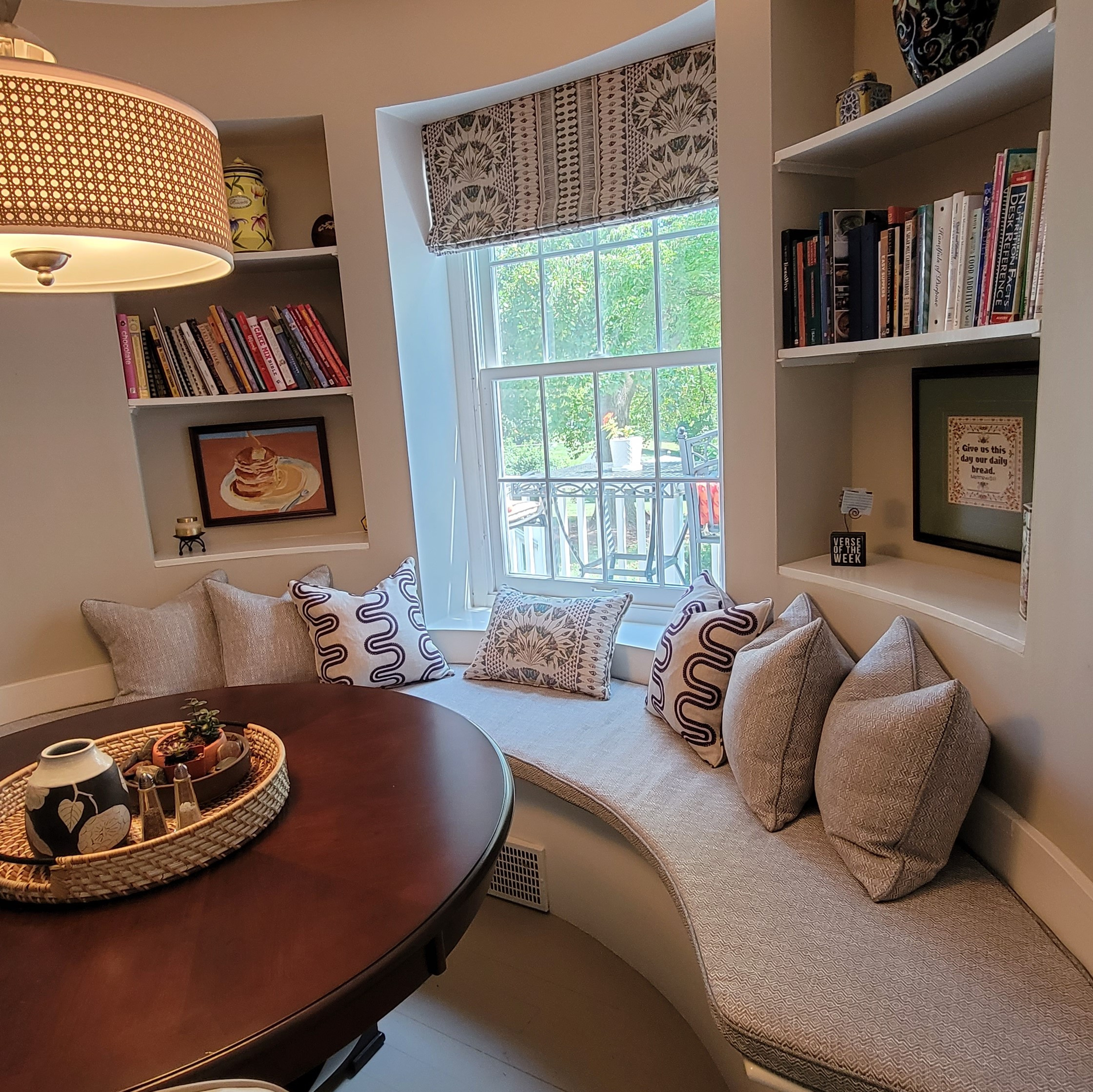 Art Nuevo Meets Mid-Century Design