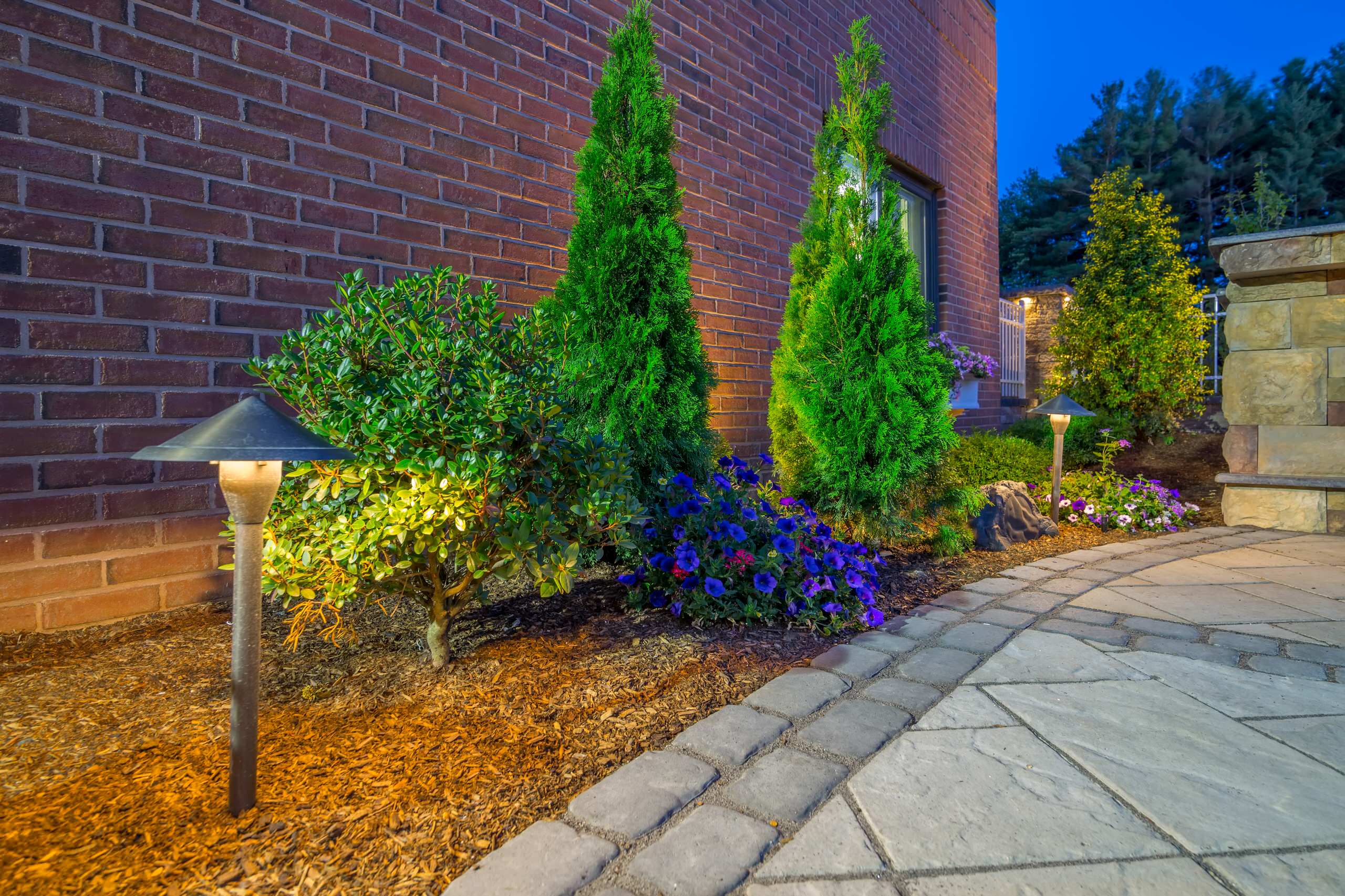Wilmington, Massachusetts Courtyard