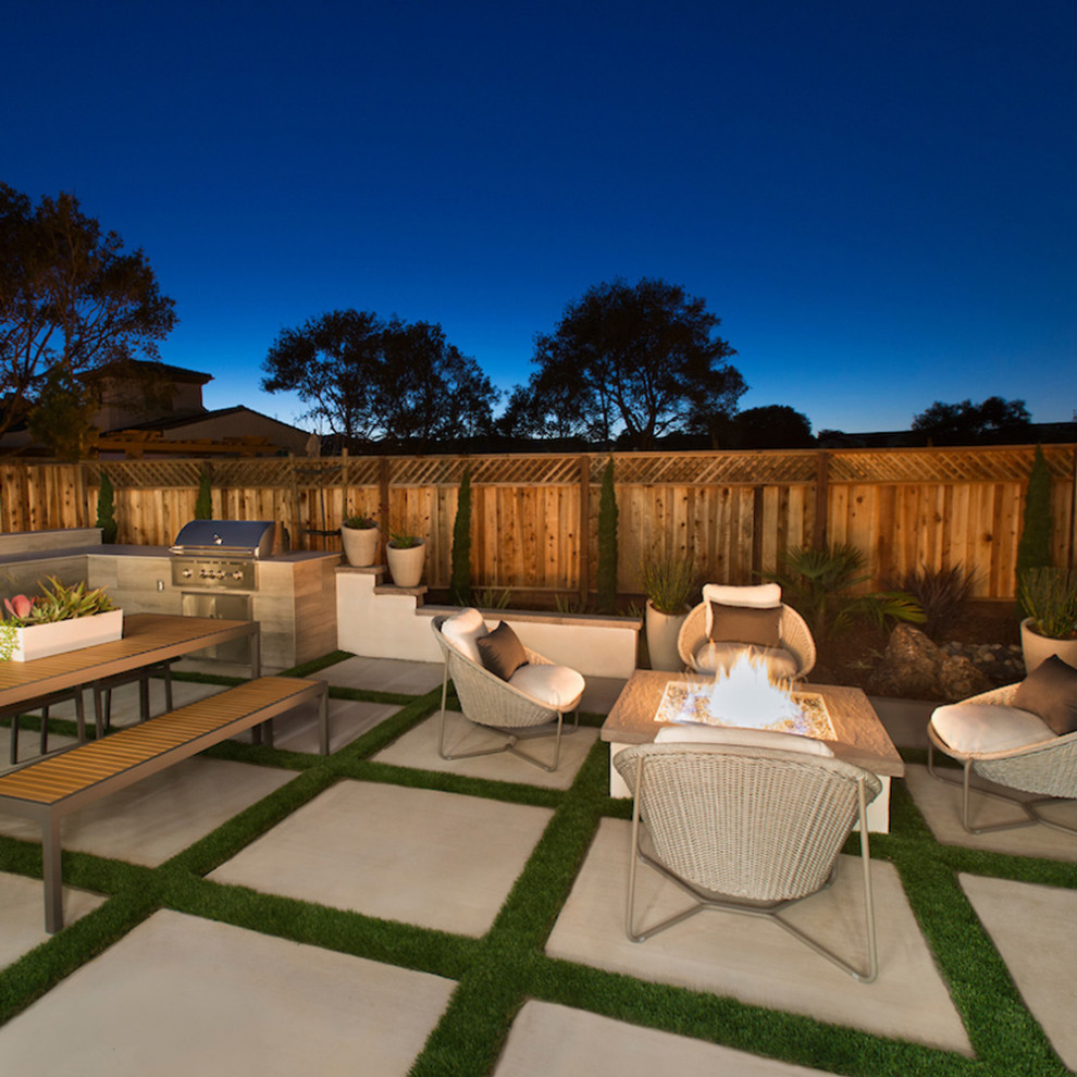 Photo of a modern patio in Other.