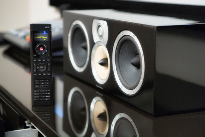 Система «мультирум» и домашний кинотеатр в загородном доме