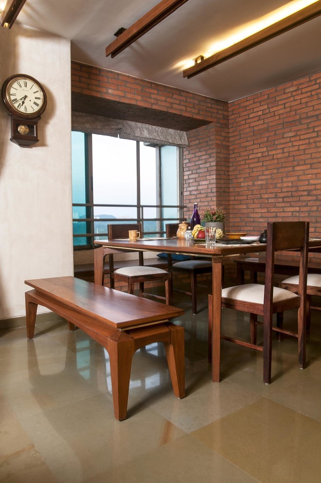 This is an example of an industrial dining room in Mumbai.