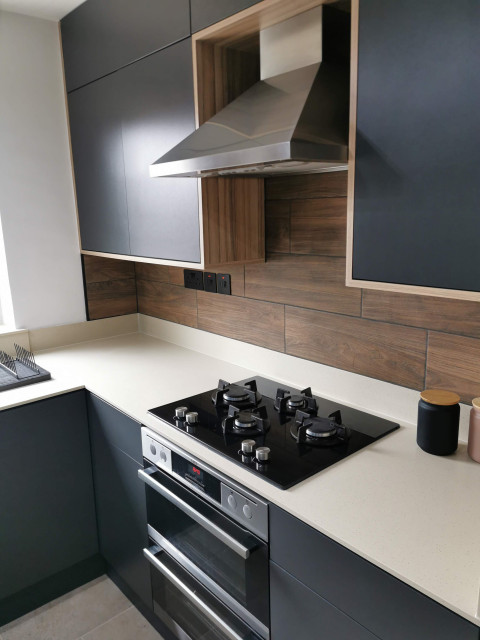 Council flat kitchen modern-kitchen