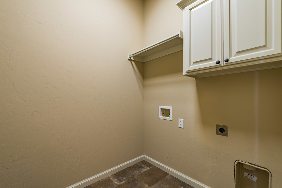 Design ideas for a traditional laundry room in Oklahoma City.