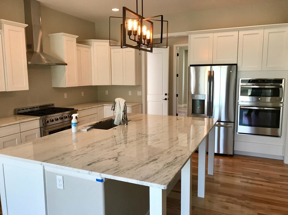 Transitional kitchen photo in Denver