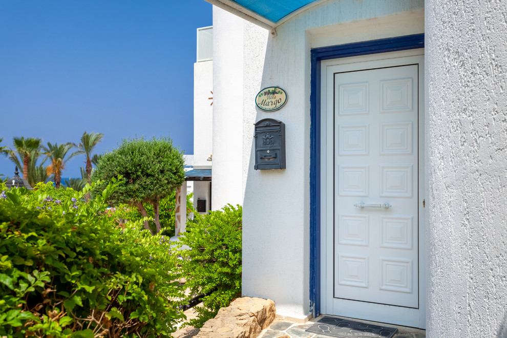 Cozy villa margo by the sea