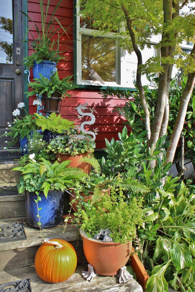 Home design - eclectic home design idea in Seattle