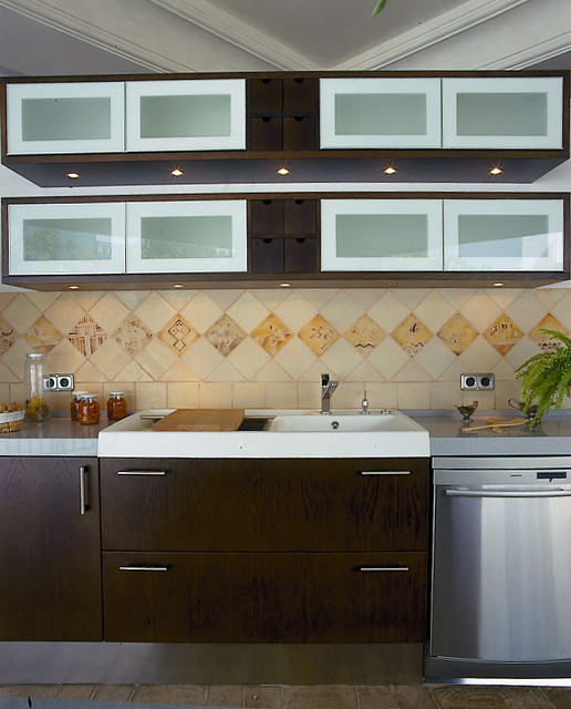 Kitchen backsplash kalahari tropical-kitchen