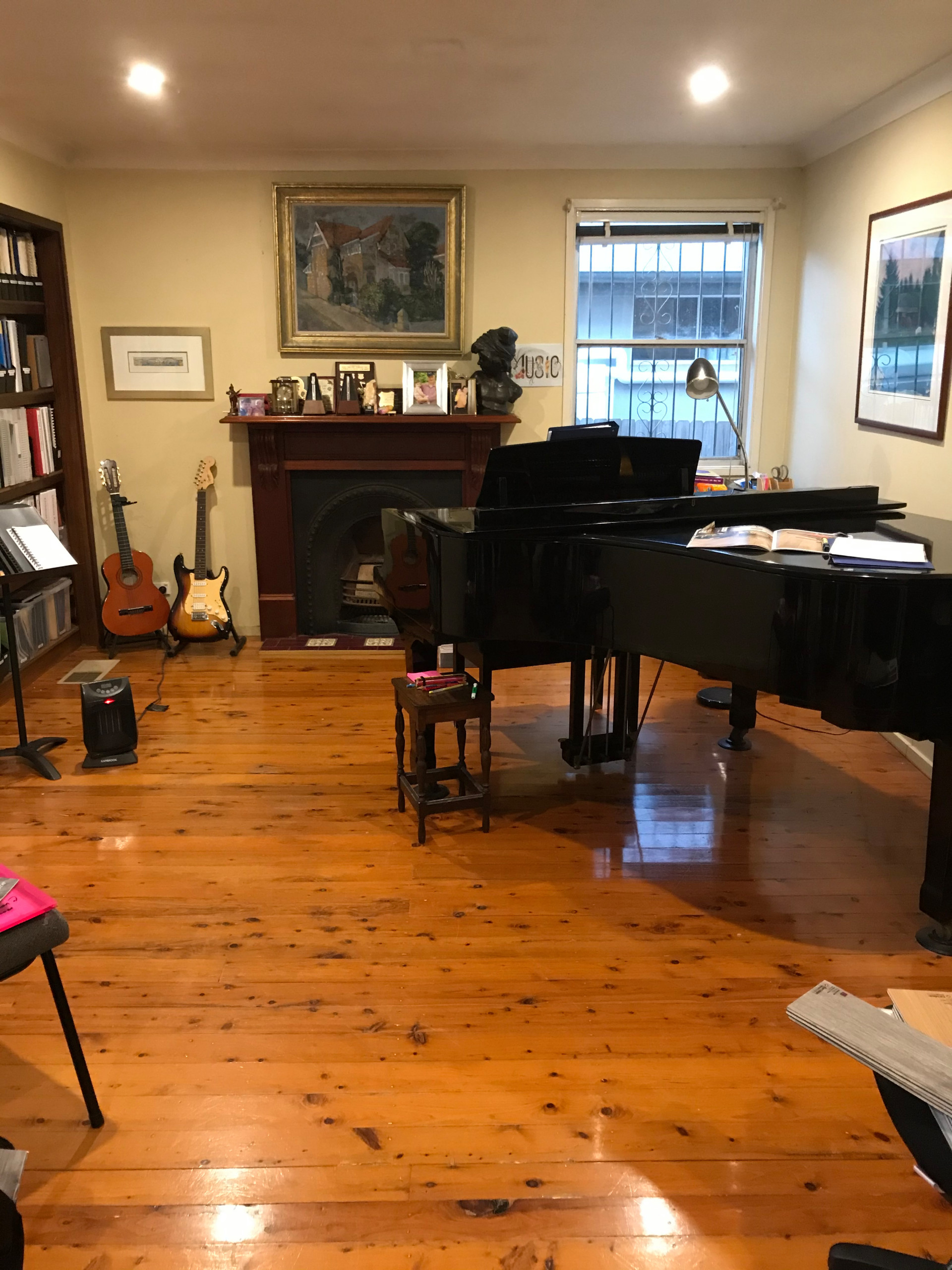 THE PIANO ROOM