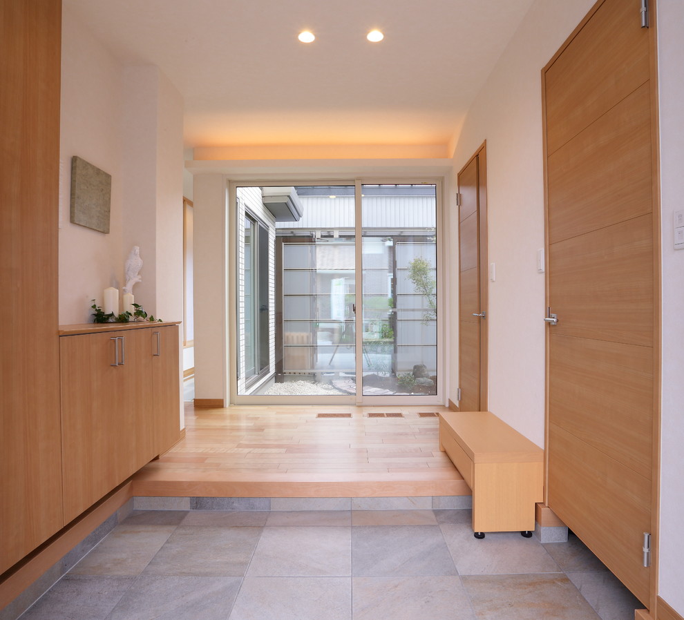 Photo of a contemporary entryway in Other.