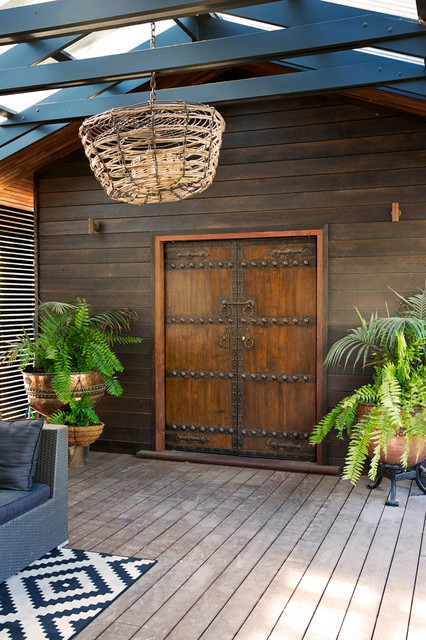 Contemporary Beach House coastal-terrace