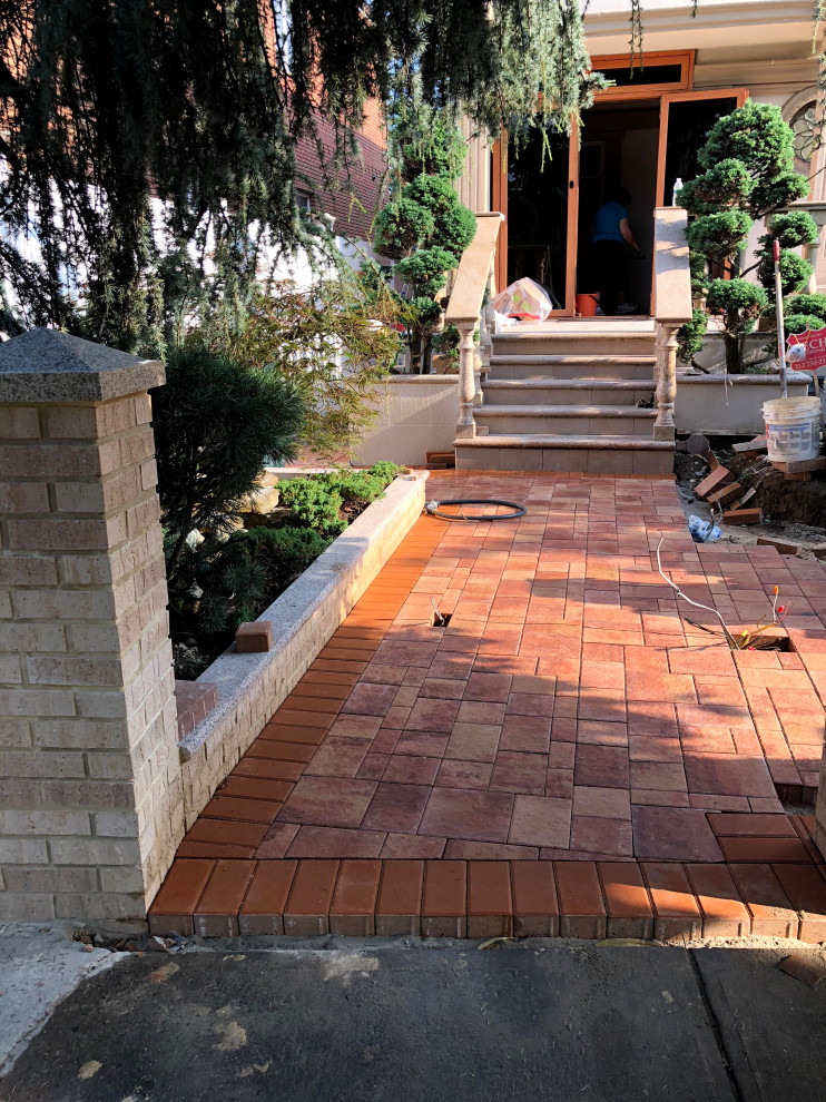 Decorative Block Wall and Pavers Walkway