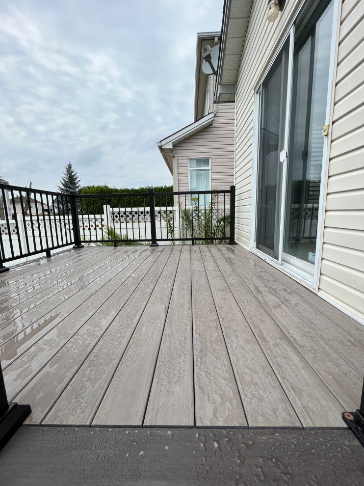 coastline dark hickory with black lattice