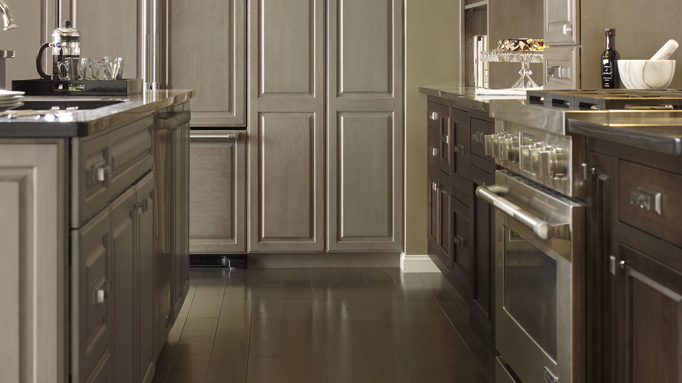 Home design - transitional home design idea