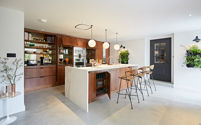 Walnut Kitchen retro-kitchen