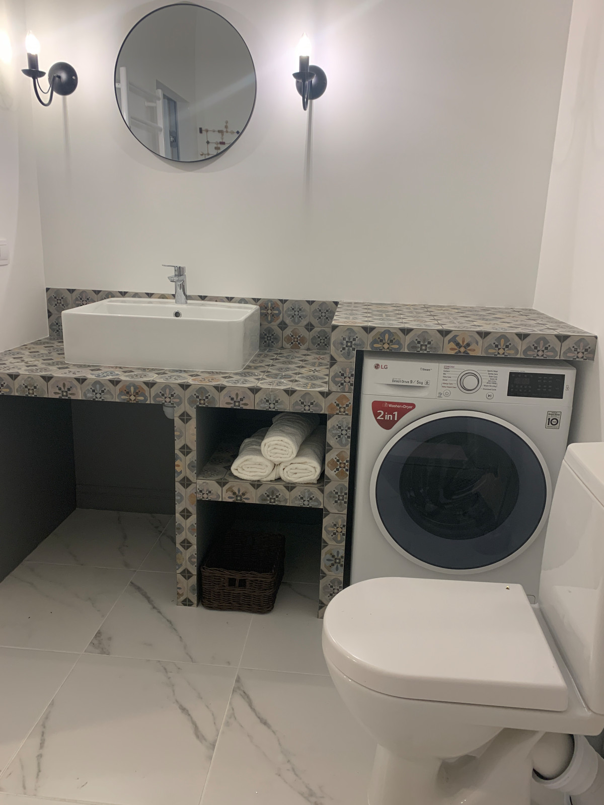 Яркая Квартира в старом Конигсберге