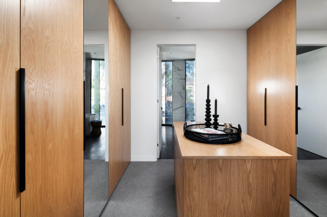 Balwyn House contemporary-wardrobe
