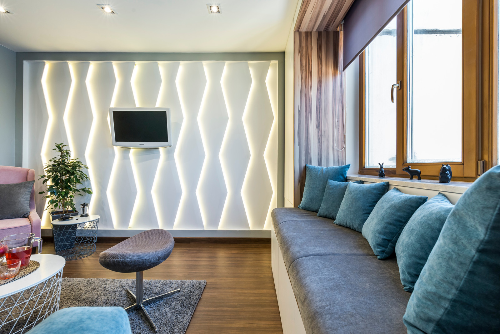 Световая панель Synthes в программе Школа ремонта