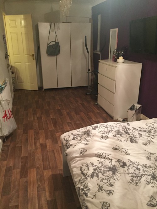  Long  narrow  bedroom  HELP