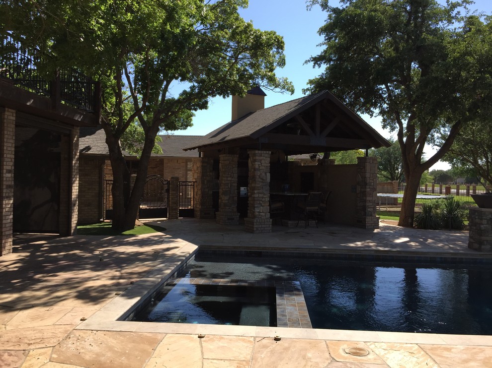 Example of a mountain style pool design in Austin
