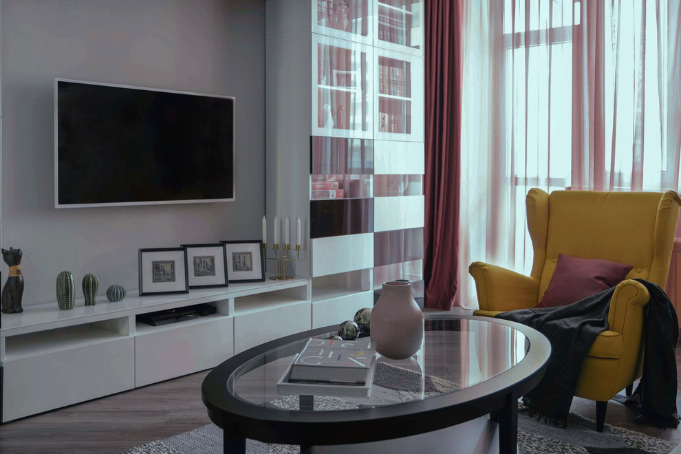 Двухкомнатная квартира для молодой девушки