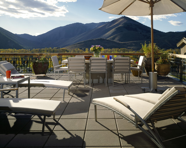 Thunder Springs Patio modern-terrasse