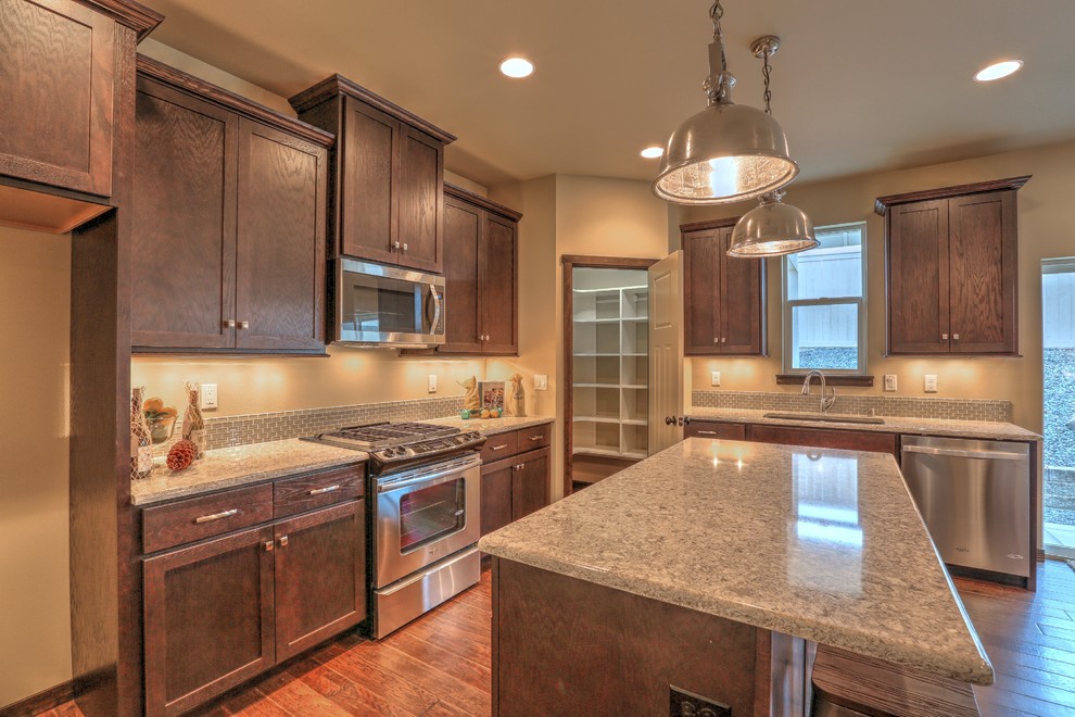 Kitchen - rustic kitchen idea in Seattle