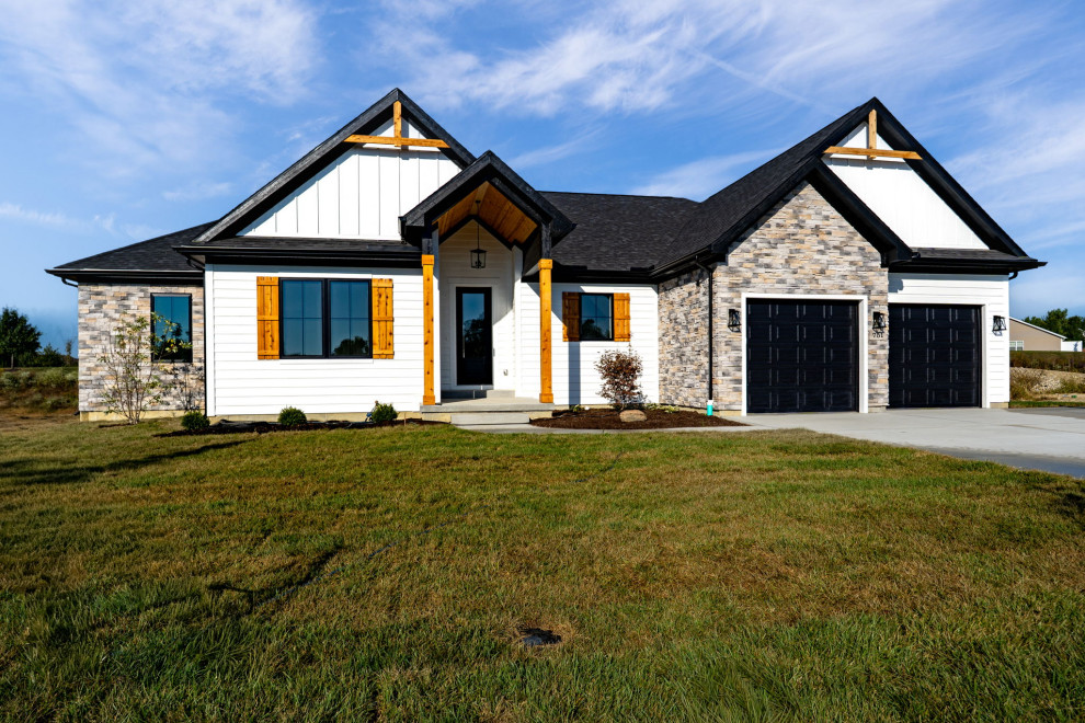 Amazing 2357 + over 900 sqft in basement home in Lebanon Ohio