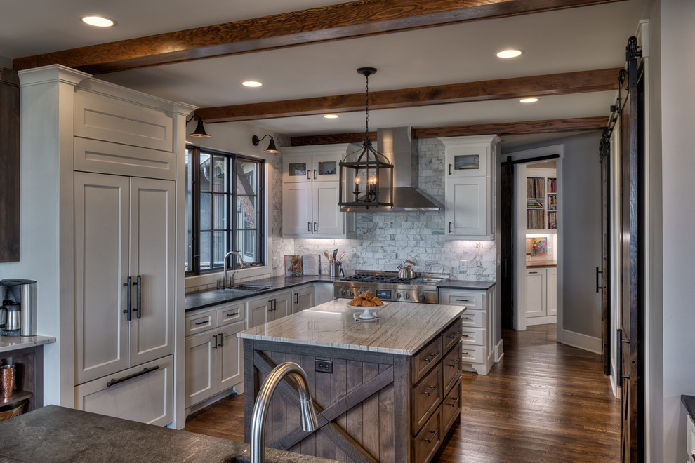 Kitchen - rustic kitchen idea