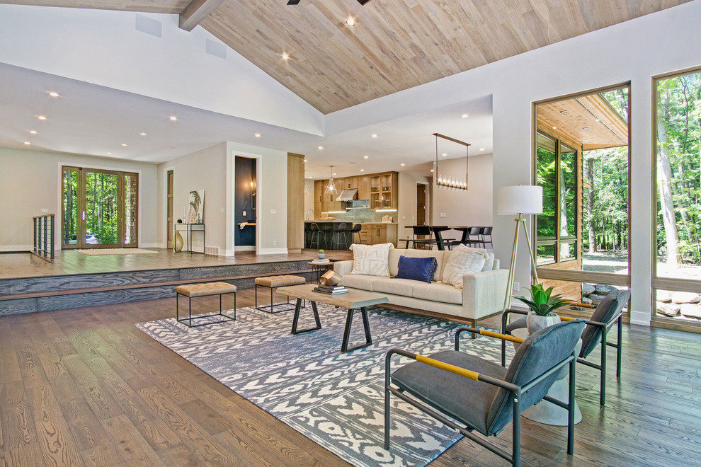 Inspiration for a rustic home design remodel in Grand Rapids