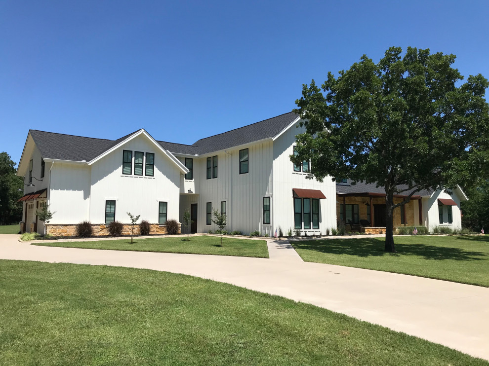 Lake FarmHouse The Shores at Richland Chambers Lake Farmhouse