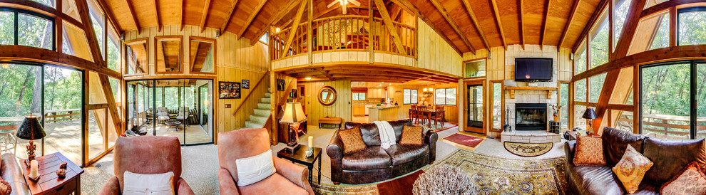 Home design - rustic home design idea in St Louis