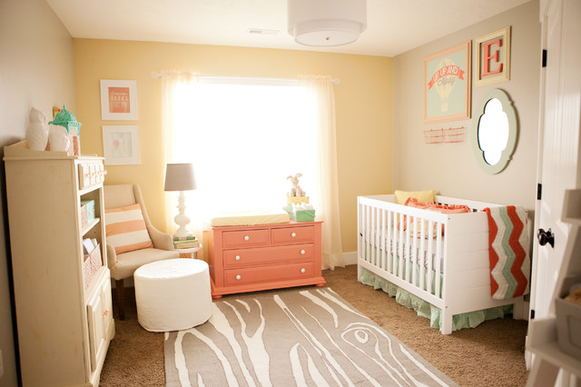 Soft Pastels Baby Girl Nursery Eklektisch Babyzimmer