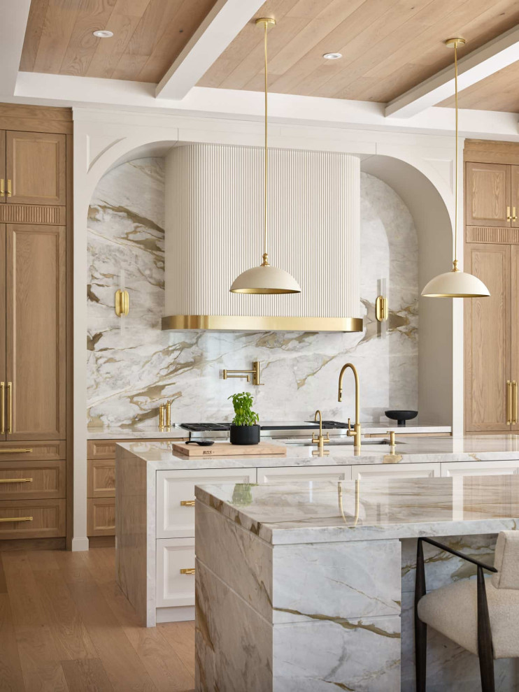 Inspiration for a transitional kitchen remodel in Toronto