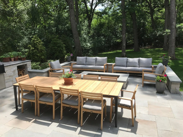 Oak Brook | Modern Patio patio
