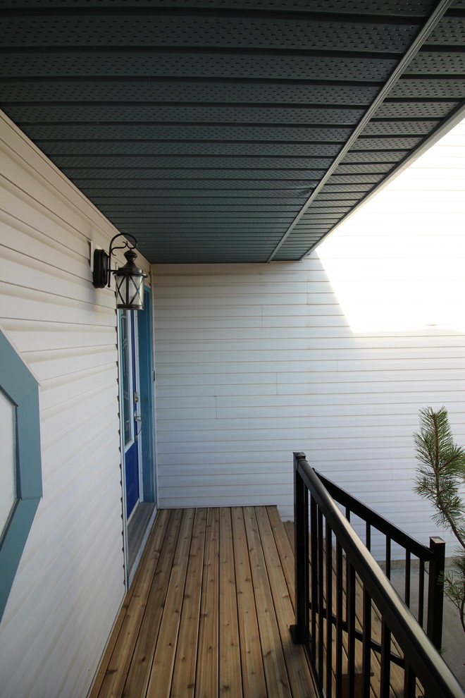 Example of a mountain style deck design in Calgary