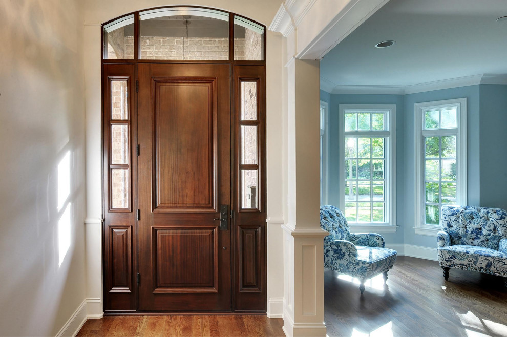 Inspiration for a transitional home design remodel in Chicago