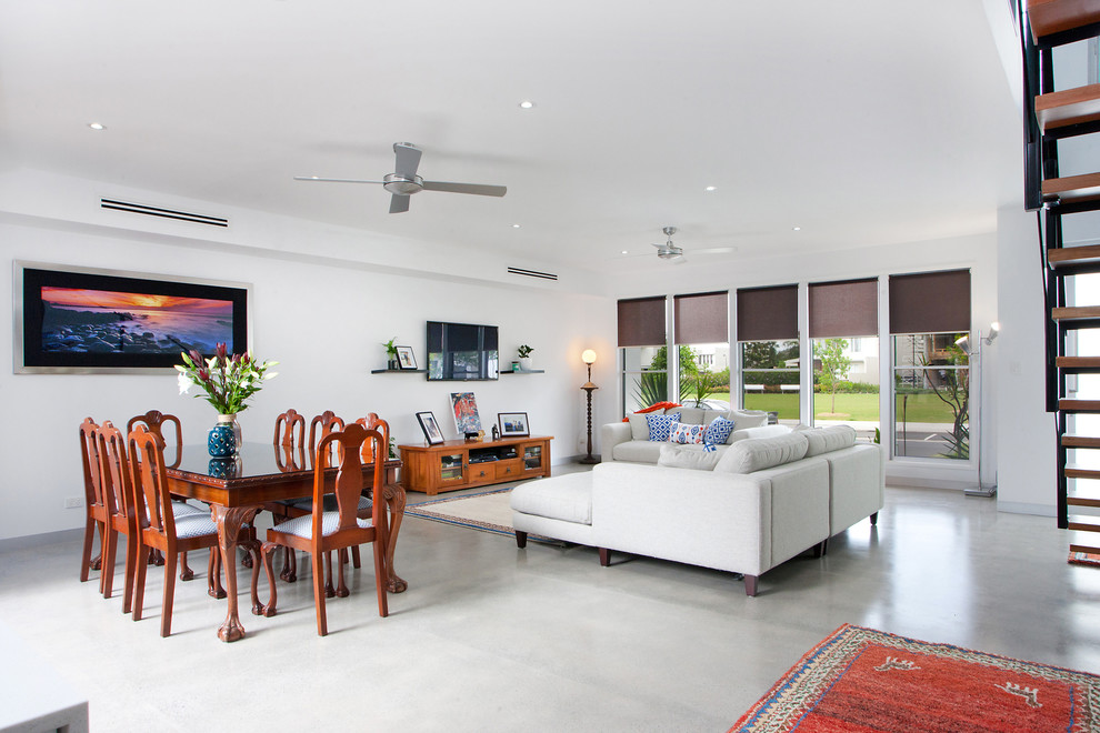 Inspiration for a modern living room in Sunshine Coast.