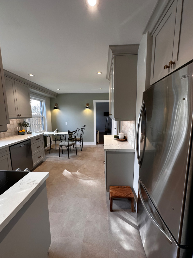 Spencer Crescent - Elegant Kitchen Remodel