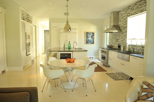 Kitchen minimalistisch-kueche