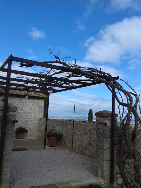 Nuova pergola con due punti luce rustic-deck