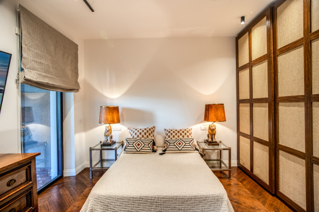 ENGLEN #1 contemporary-bedroom