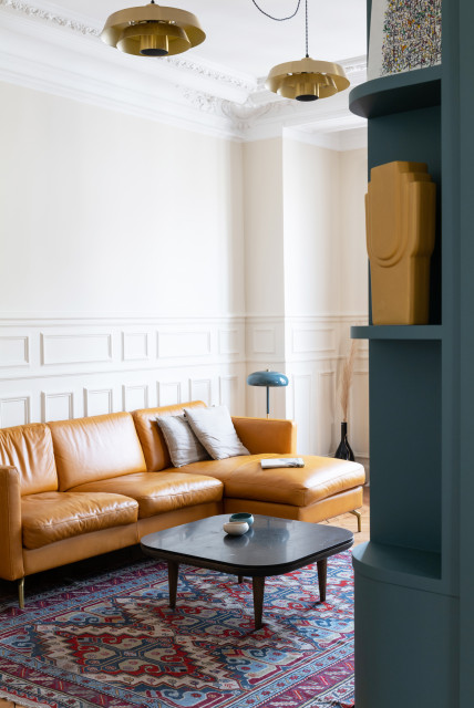 Retro Chic Lorette midcentury-living-room