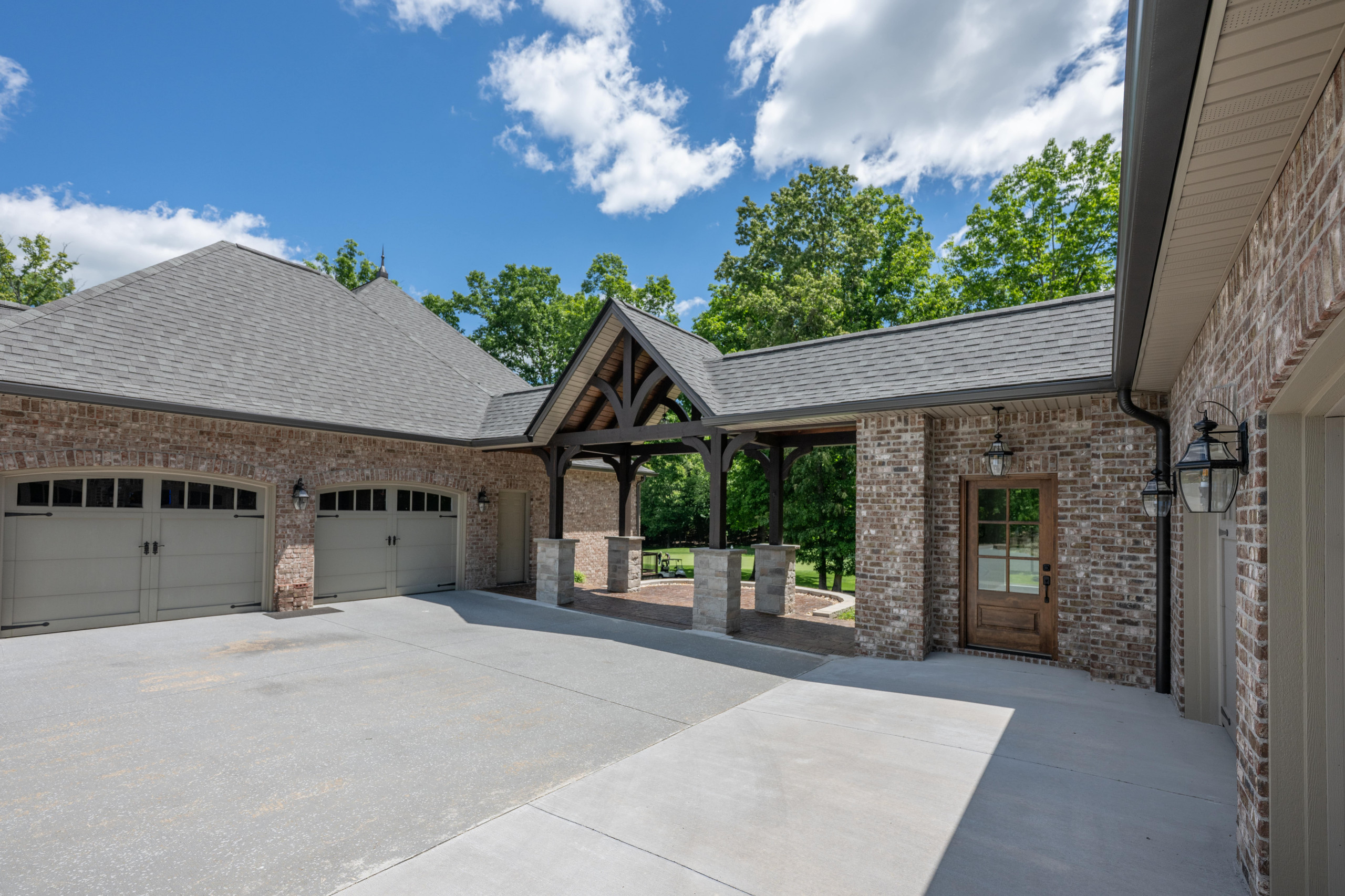 247 Forest Hill Drive - Garage