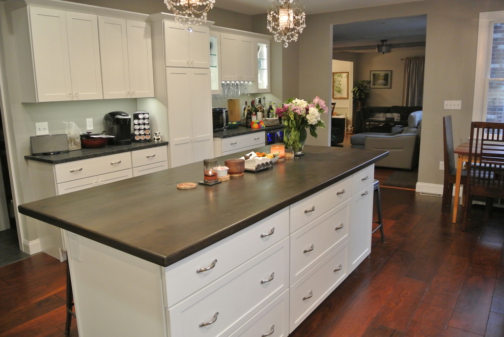 Example of a transitional kitchen design in Boston