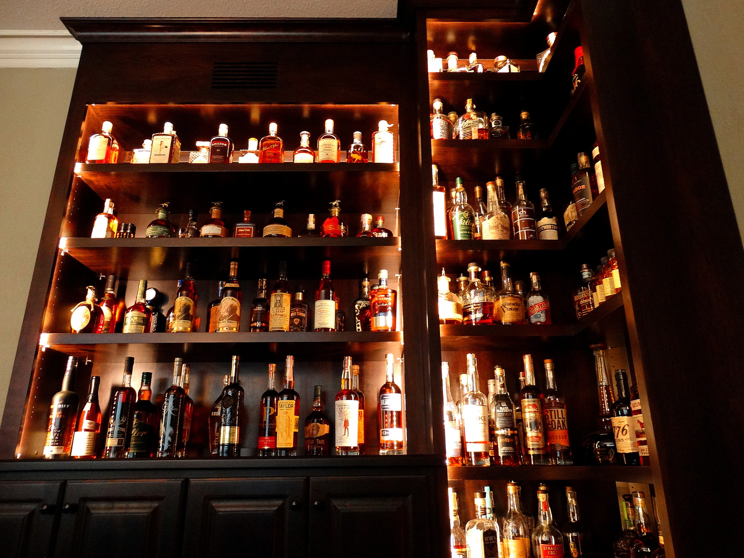 Wauwatosa Residence - Bourbon Bar