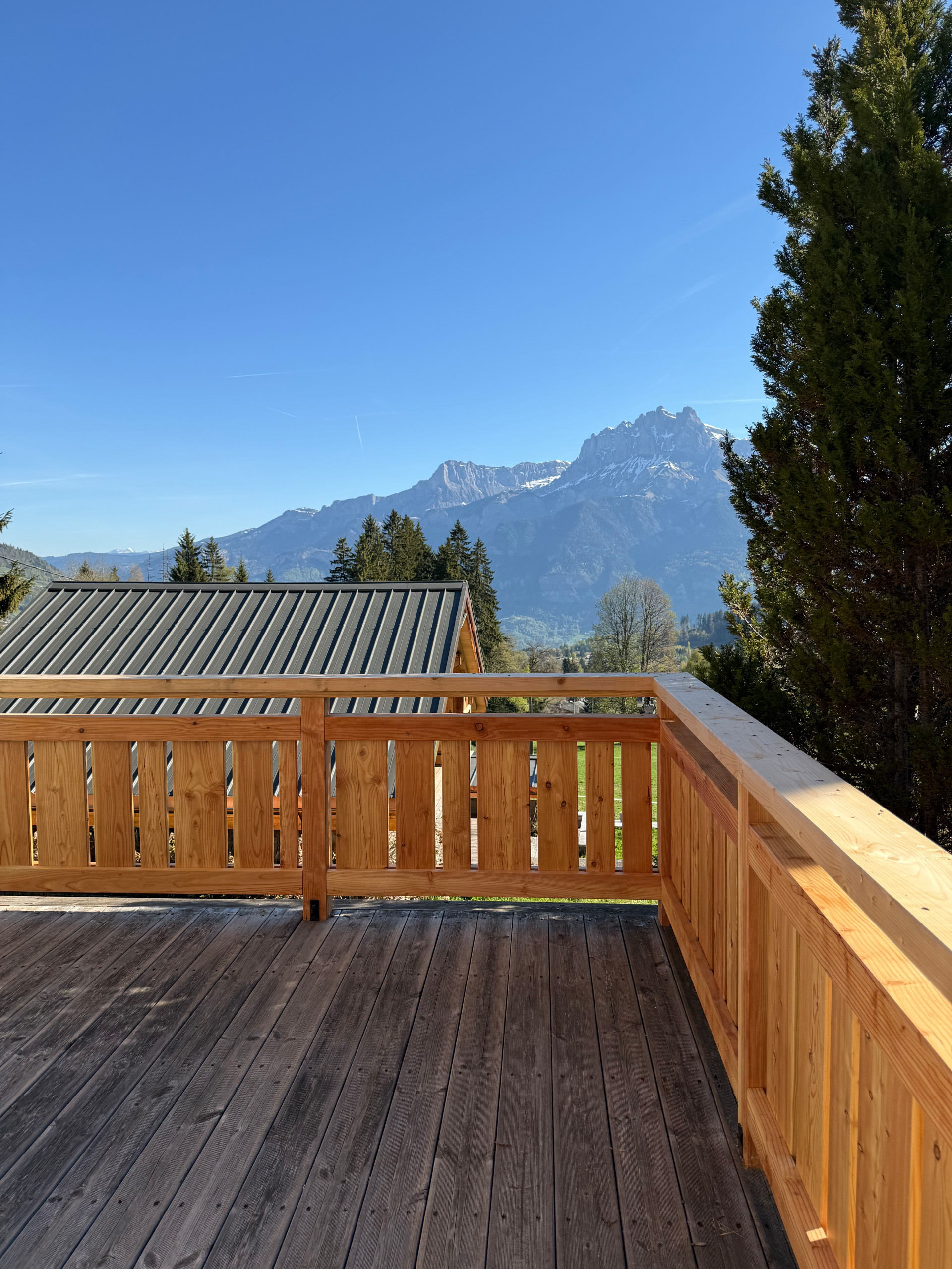 TERRASSE ET BALCON EN MELEZE D'AUTRICHE
