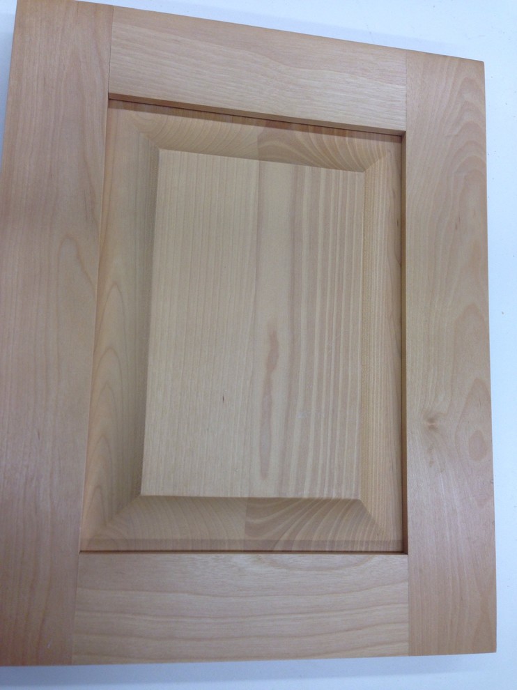 Raised Panel Straight Help! Straight Shaker or raised panels for kitchen cabinets?