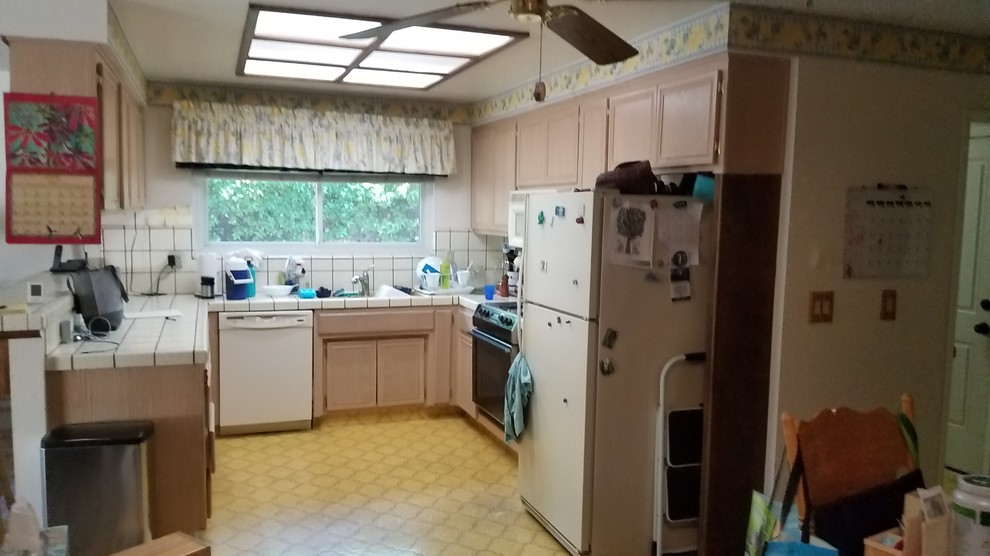 Carmichael, CA  Kitchen & Laundry Room